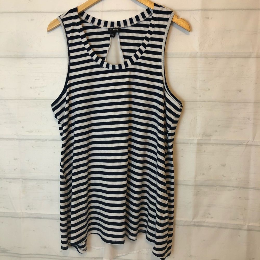 Torrid Blue/White Striped Tank scooped neck sleeveless size 1 flowy top
